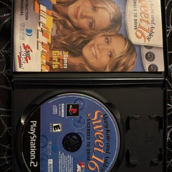 PlayStation2 Mary-Kate and Ashley Licensed to Drive Game with Case - Picture 3 of 4